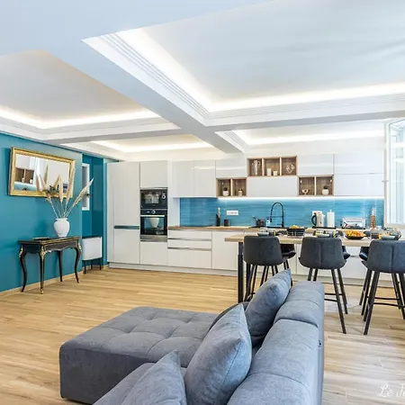 Luxury 3 Bdr Garden & Parking - Angels' Garden דירה