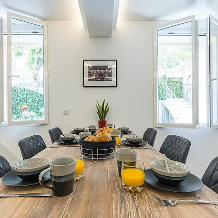 Luxury 3 Bdr Garden & Parking - Angels' Garden דירה ניס